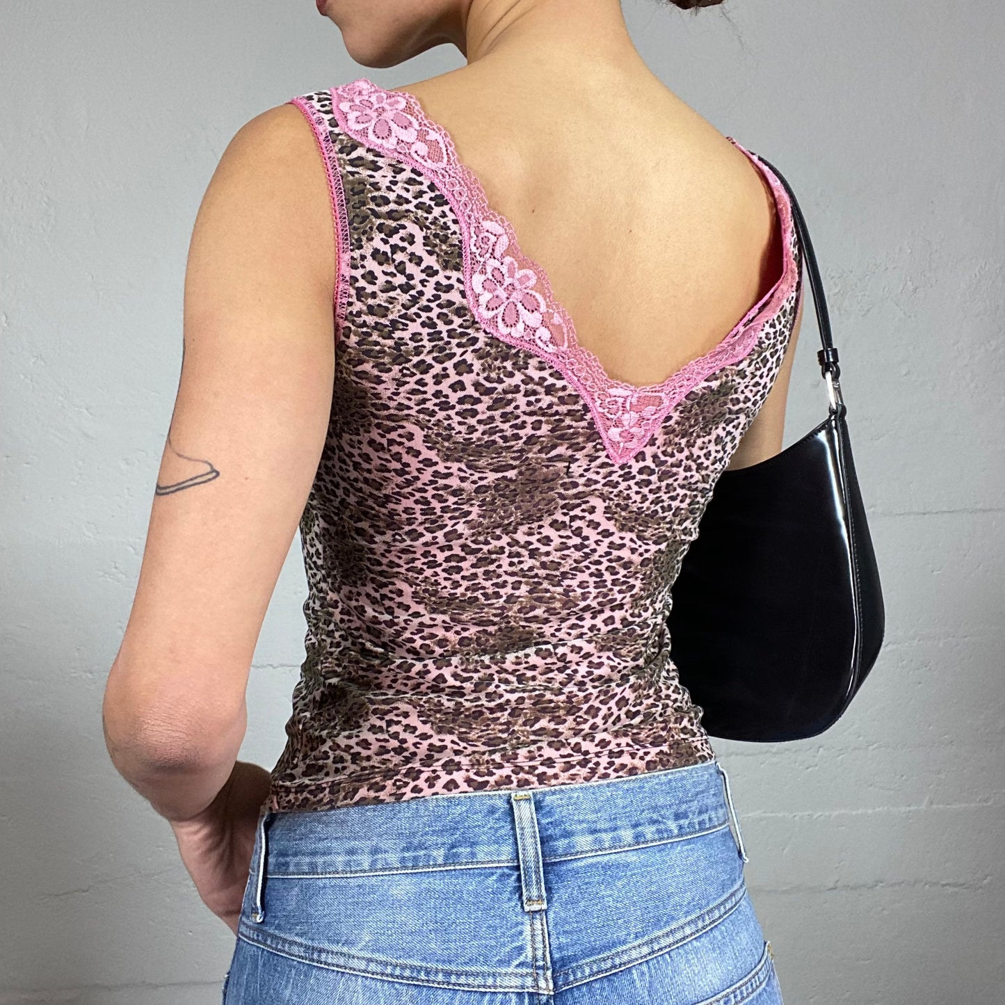Vintage 2000's Totally Spies Pink Cheetah Print Top with Lace Trim Detail (S)