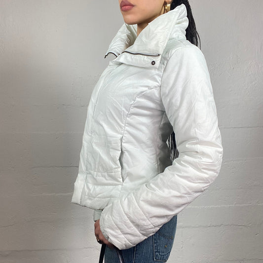 Vintage 2000's Diesel Bratz White Short Puffer Jacket with Big Collar Detail (S)