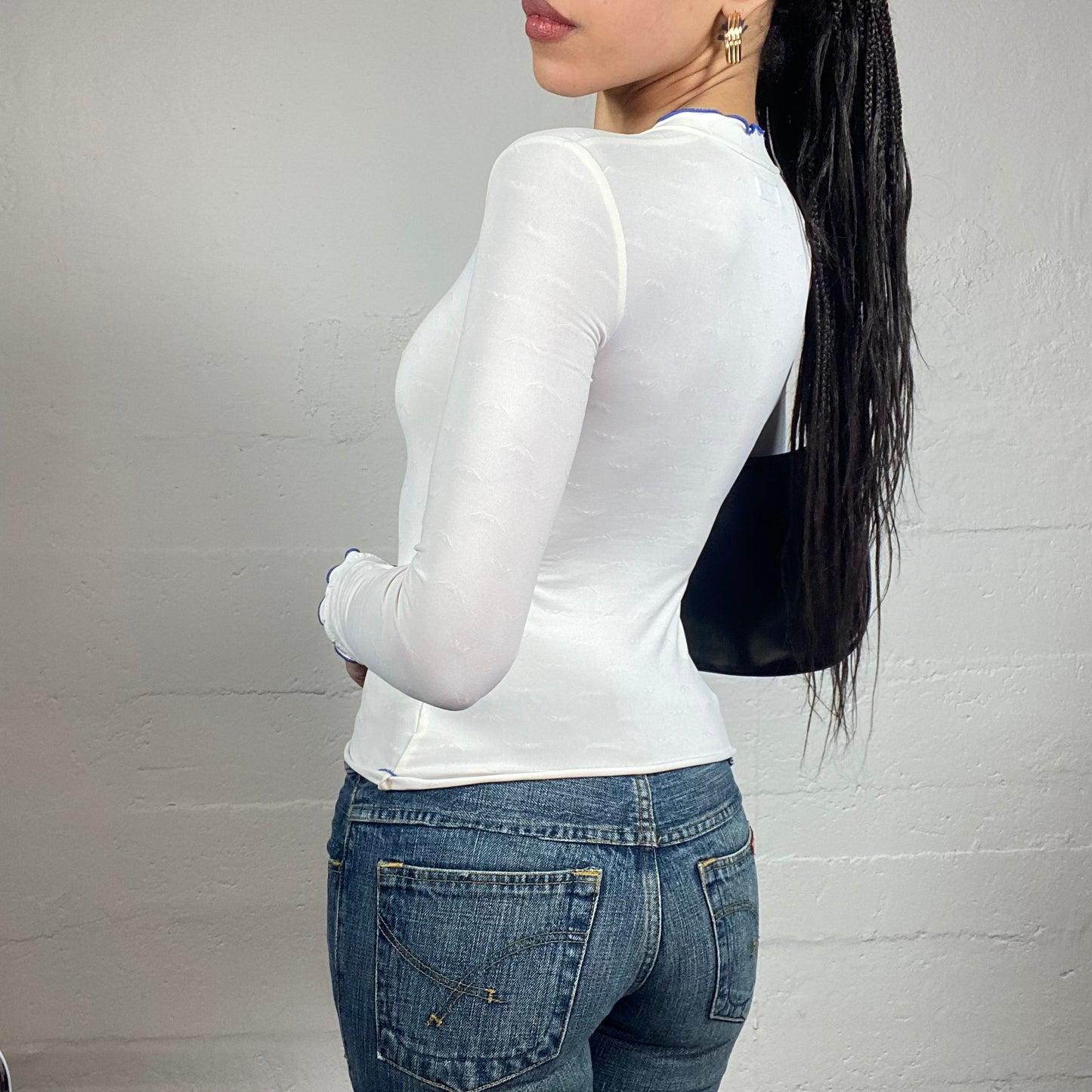 Vintage 2000's Emporio Armani Downtown Girl White Longsleeve Top with Blue Contrast Stitching Detail (S/M)