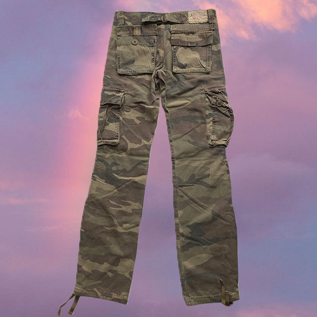 Vintage 90's Low Waist Camo Khaki Cargo Pants with Zip Detail (34 EU / UK 6 / US 2)