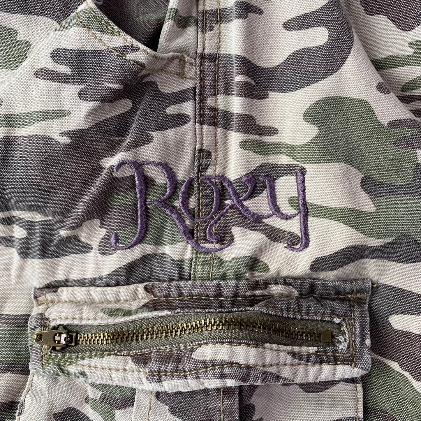 Vintage 90's Camo Low Waist Baggy Cargo Pants (M - 38 EU - 10 UK)