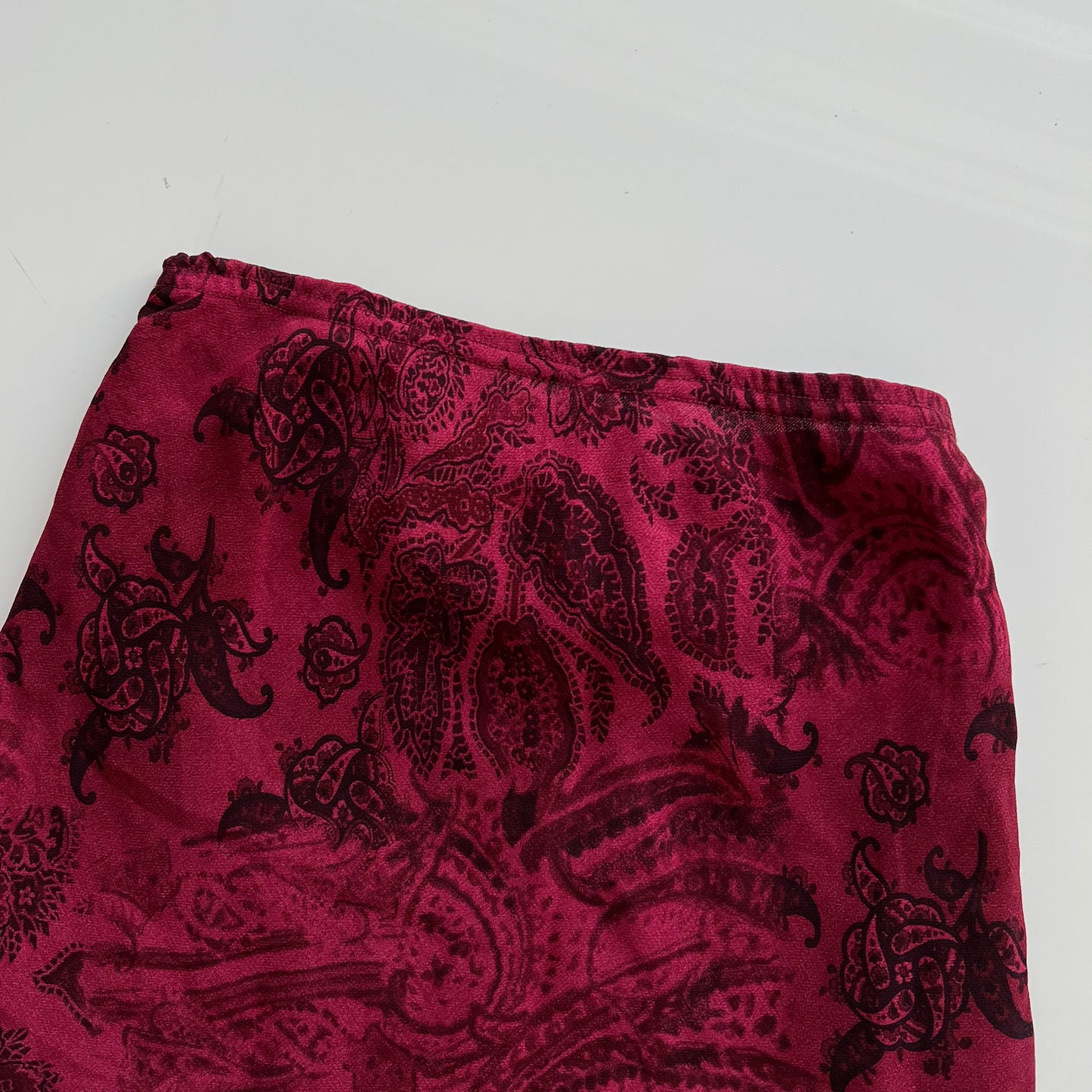 Vintage 90's Boho Red Paisley Midi Mesh Skirt (36 EU / UK 8 / US 4)