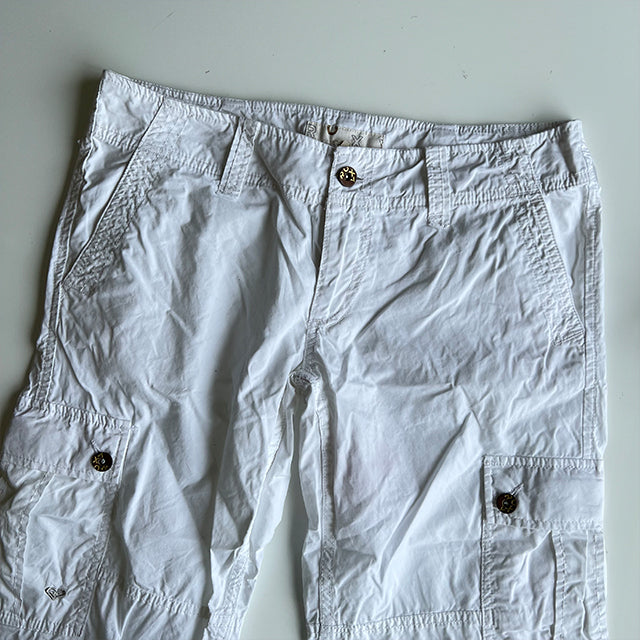 Vintage 90's Low Waist White Baggy Cargo Pants with Embroidered Flower (M)