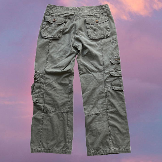 Vintage 90's Low Waist Green Baggy Cargo Pants (38 EU / 10 UK / 6 US)
