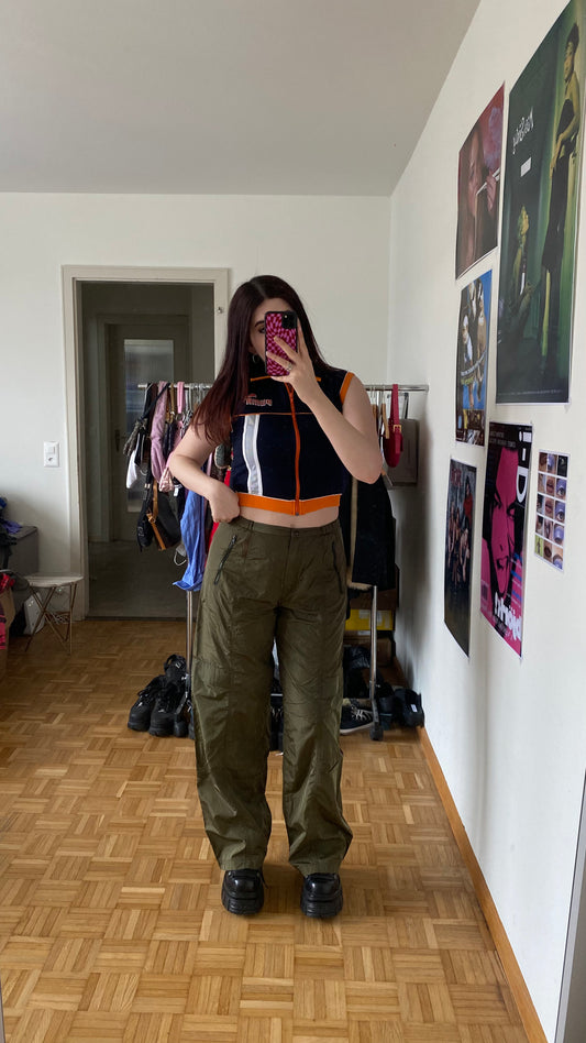 Vintage 90's Sporty Olive Green Nylon Baggy Cargo Pants (S/M)