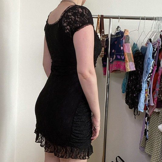 Vintage 90's Goth Lace Dress with Clasp Closures (M)