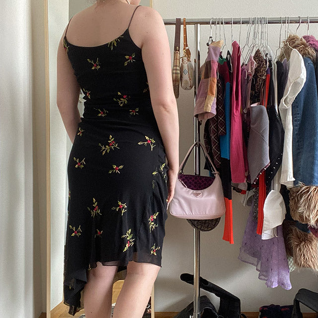 Vintage 90's Asymmetric Black Dress with Embroidered Roses (36/38)