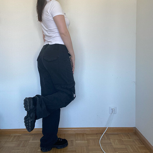 Vintage Y2K O'Neill Low Waist Black Cargos (38 EU-UK 12)