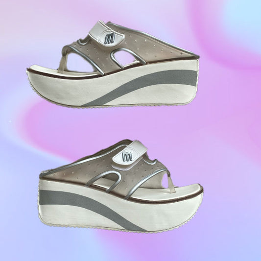 Vintage Y2K Platform Flip Flops (35-36/UK 3.5)