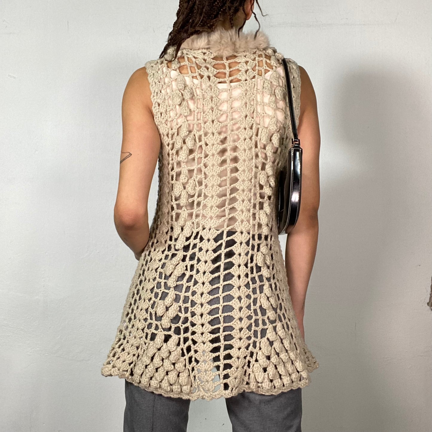 Vintage 2000's Summer Beige Long Crochet Vest with Faux Fur Collar (S/M)