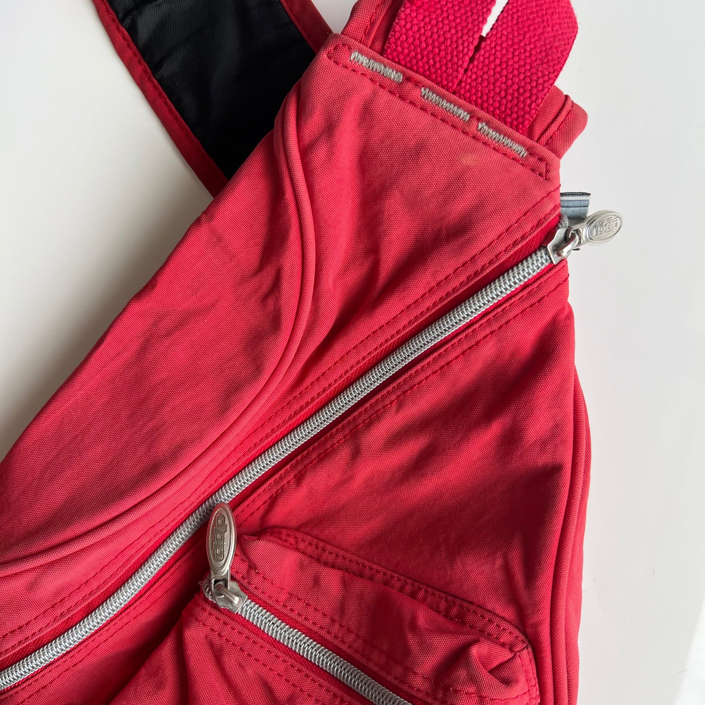 Vintage 90’s Techwear Red One Shoulder Backpack
