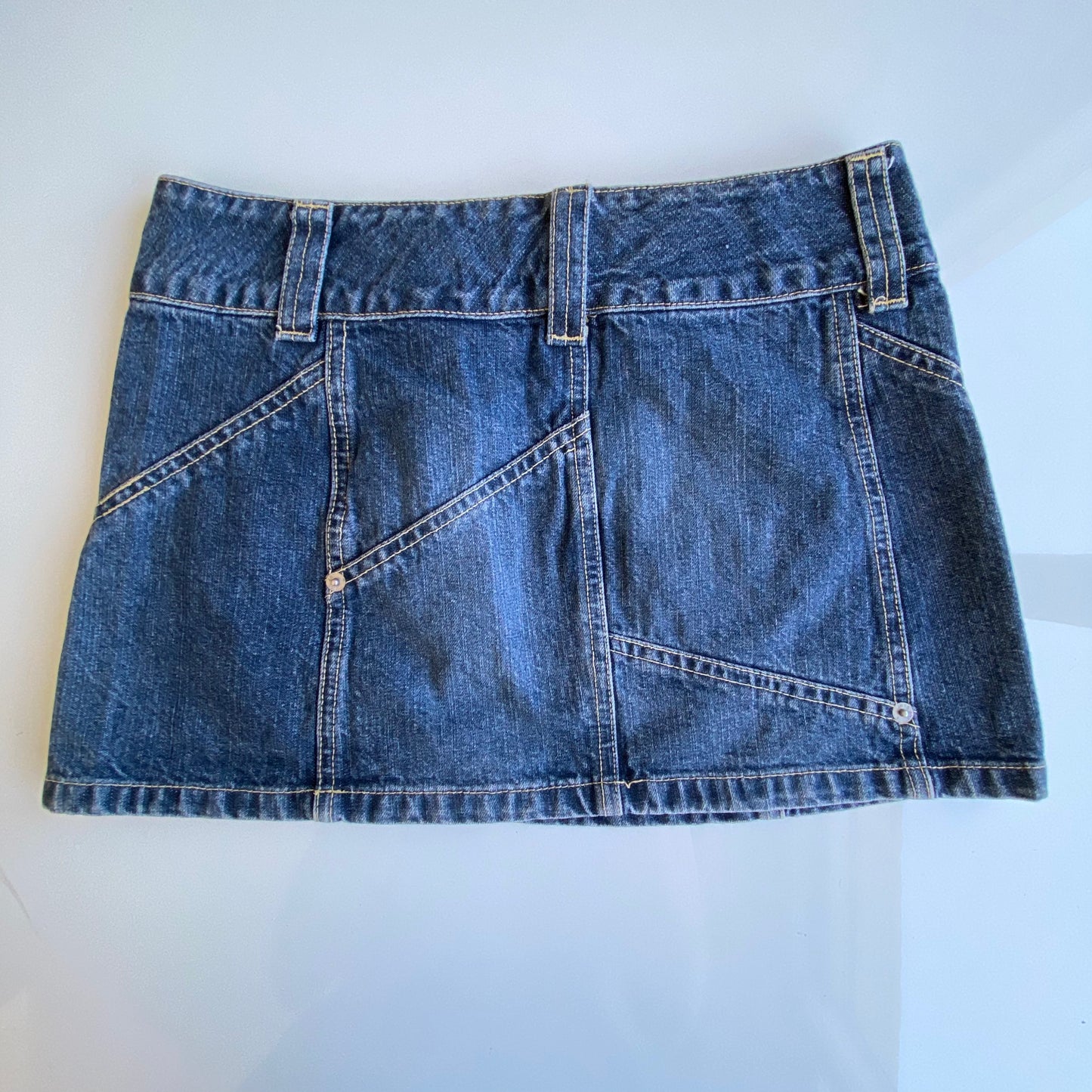 Vintage 90’s Grunge Denim Mini Skirt with Belt Buckle Detail and Contrast Stitch (XS)