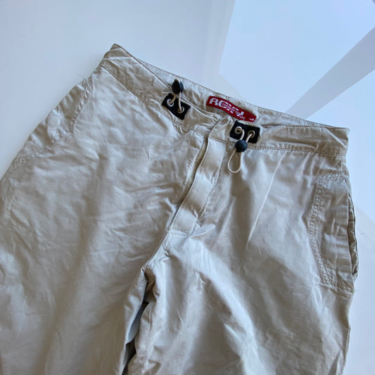 Vintage 90’s Skater Beige Cargo Capri Pants (XS)
