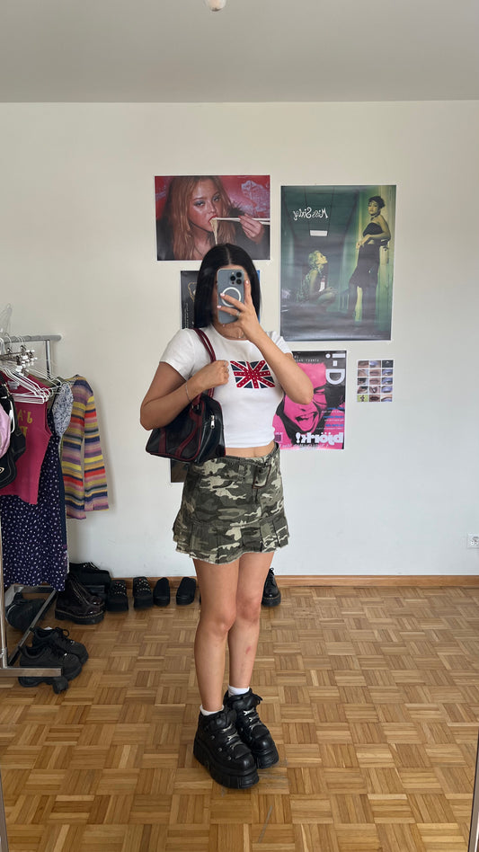 Vintage Y2K Camo Mini Skirt with Belt Buckle Detail (40 EU / UK 12 / US 8)