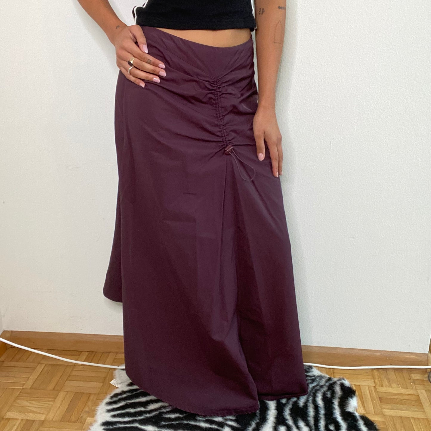 Vintage 90's Techwear Purple Maxi Skirt with Scrunch Detail (M)