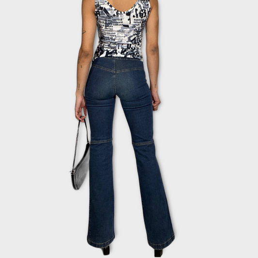 Vintage 2000's Model Off Duty Dark Wash Flared Jeans (XS/S)
