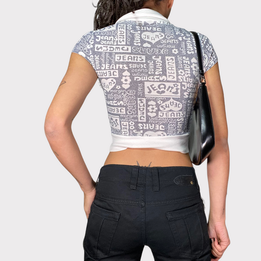 Vintage 90's Model Off Duty White Cropped Shirt with Grey Writing Print (S)