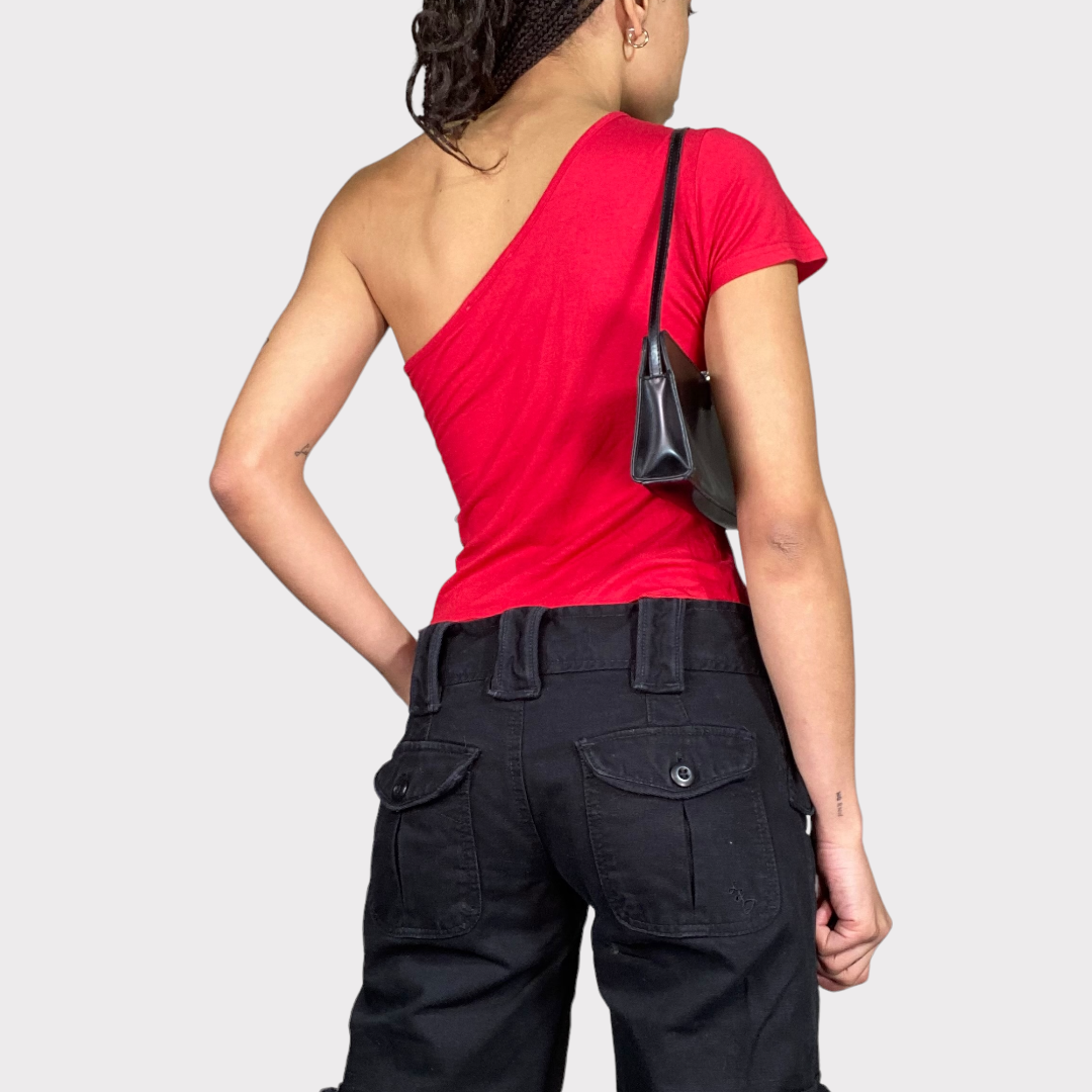 Vintage 2000's Archive Red One Shoulder Shirt (S/M)
