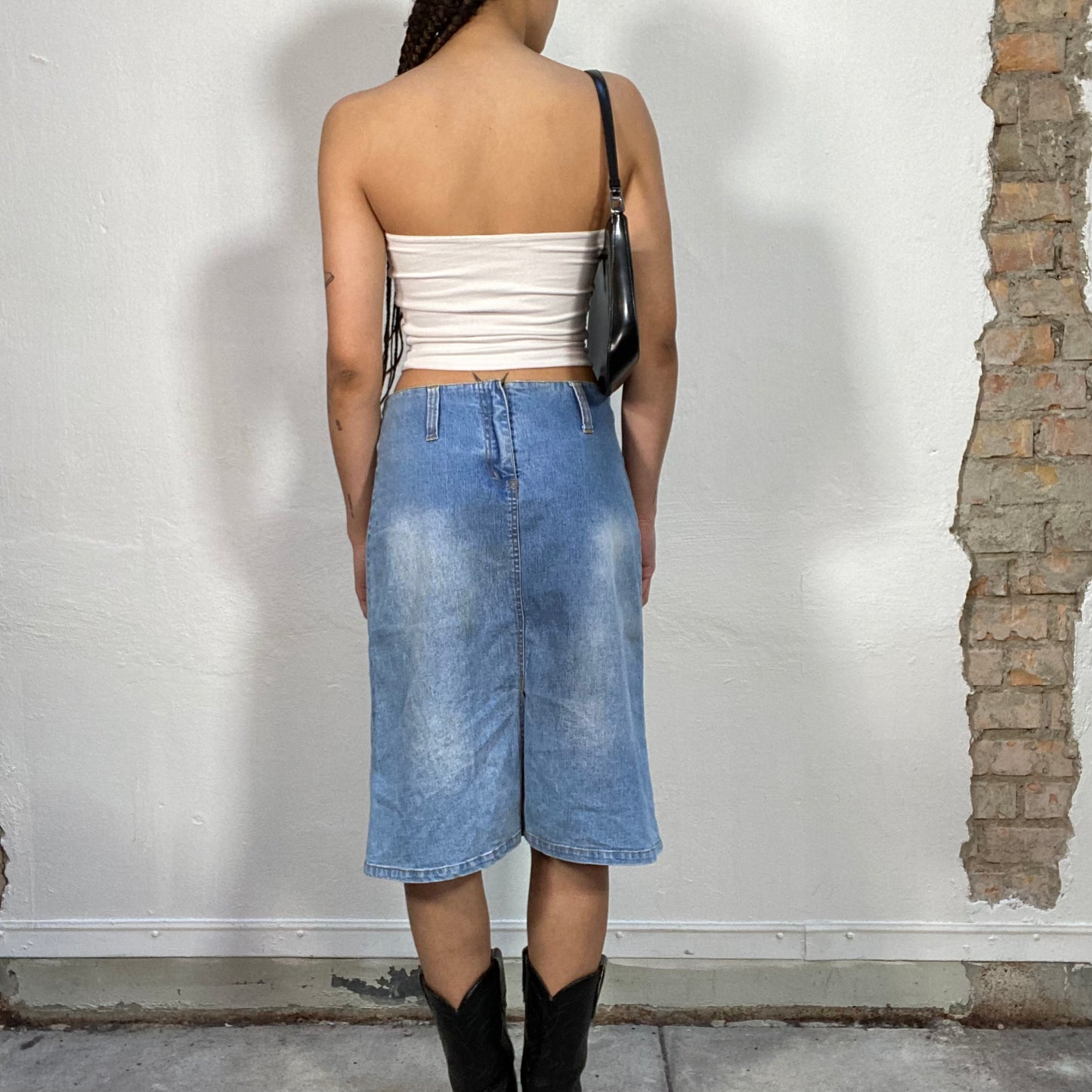 Vintage 2000's Downtown Girl Light Wash Straight Denim Midi Skirt (S/M)