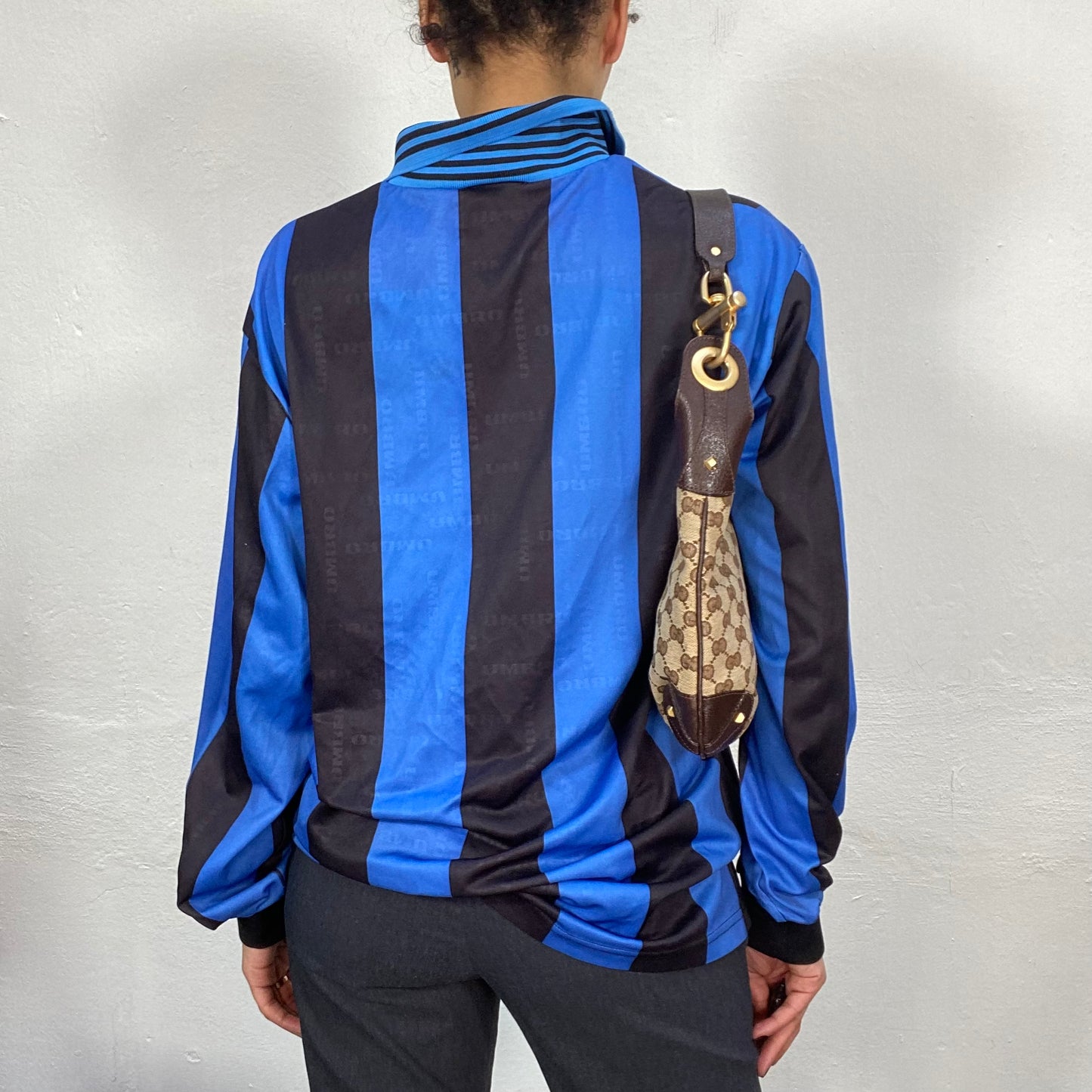 Vintage 2000's Sporty Blue Striped Collared Sweatshirt with 'Umbro' Print (XL)
