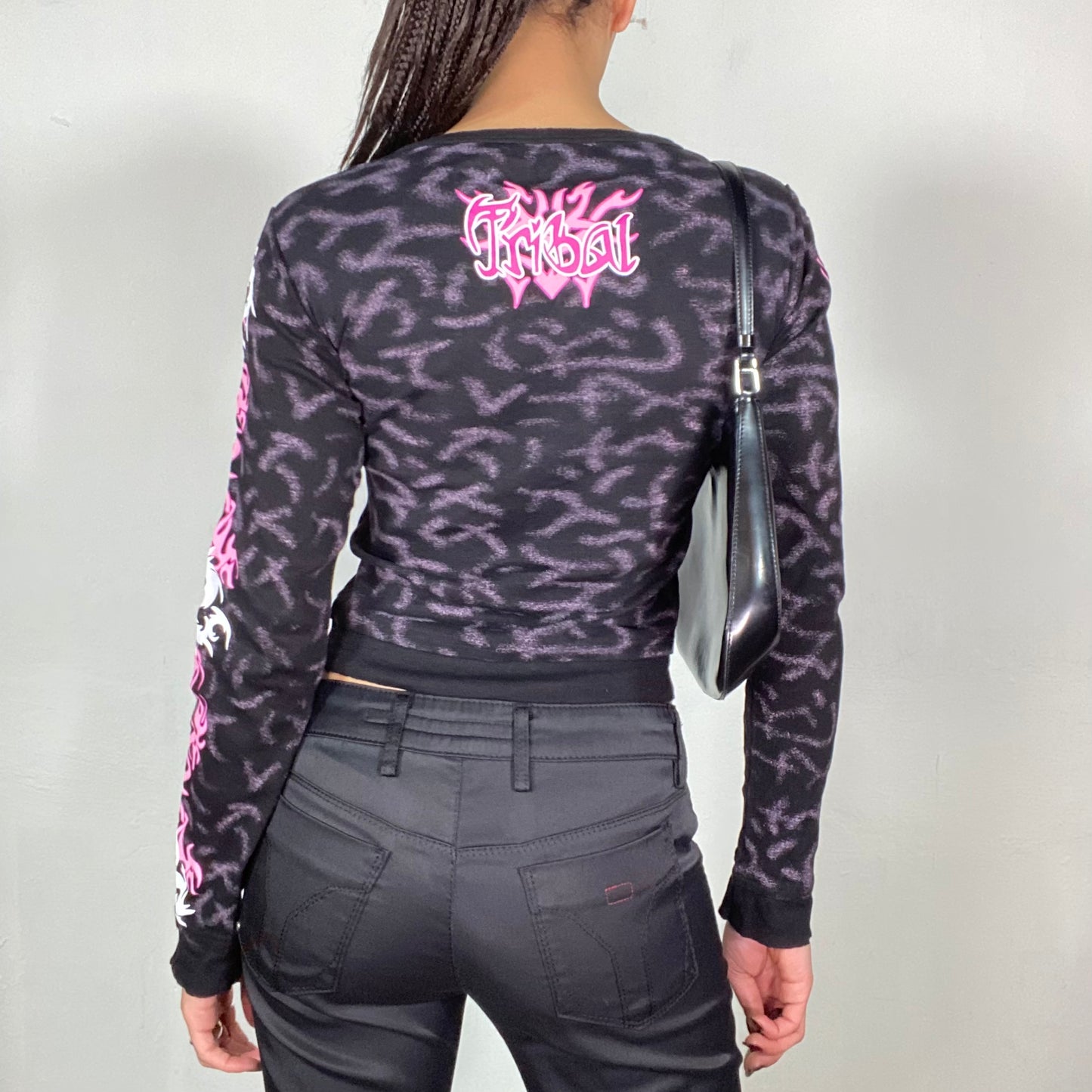 Vintage 2000's Cyber Black Longsleeve with Pink Tribal Print (S/M)