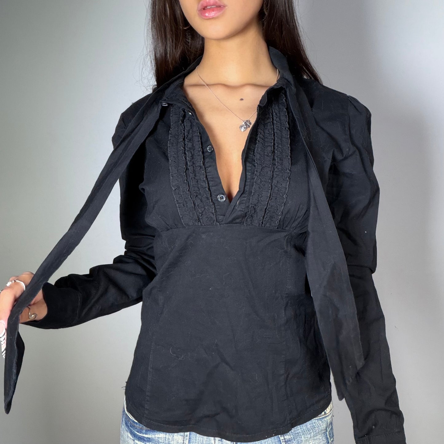 Vintage 90’s Classic Black Long-Sleeve Blouse (M)