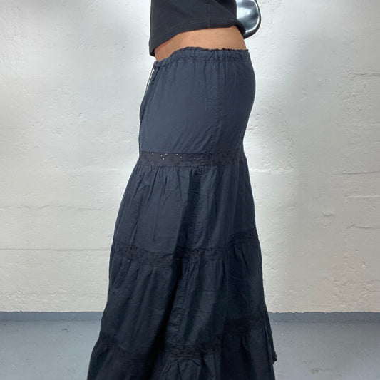 Vintage 2000's Summer Boho Navy Blue Ruffled Maxi Skirt with Lace Decorations (S)