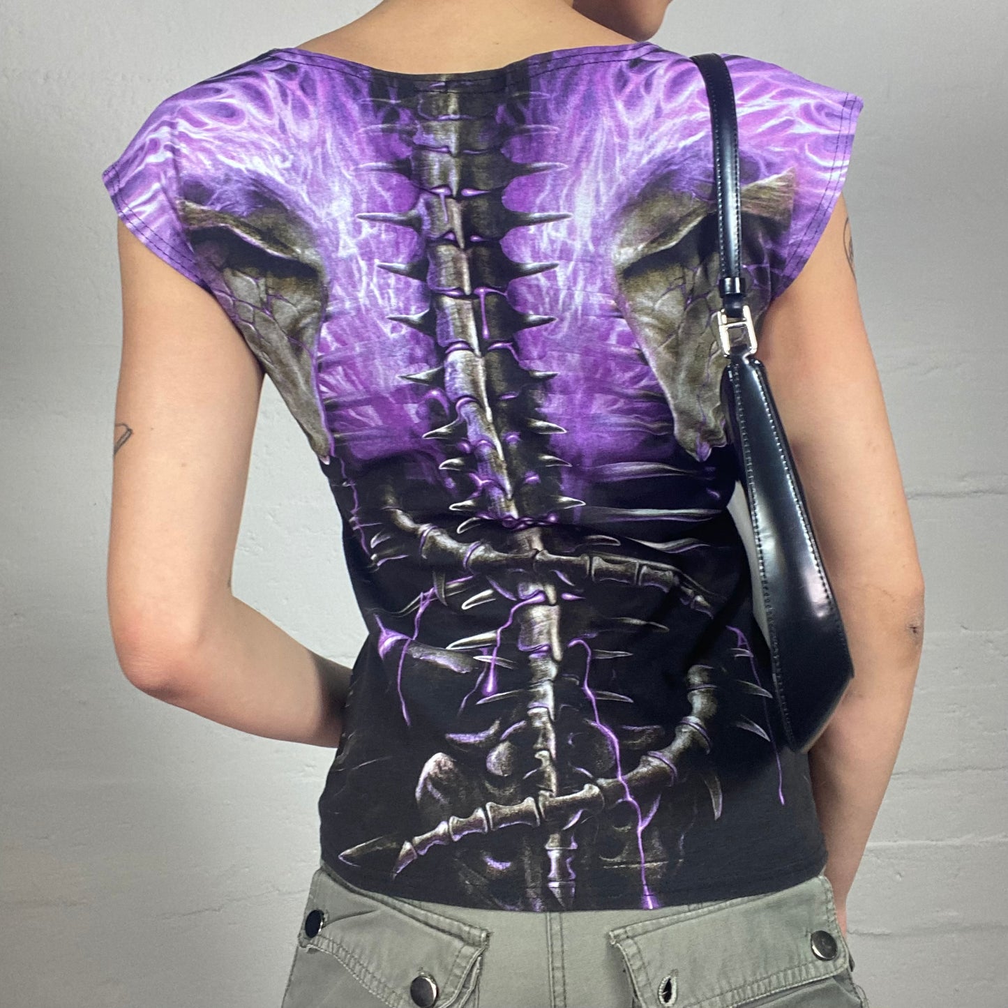 Vintage 2000's Hard Metal Black and Purple Sculps Printed Tee (S)