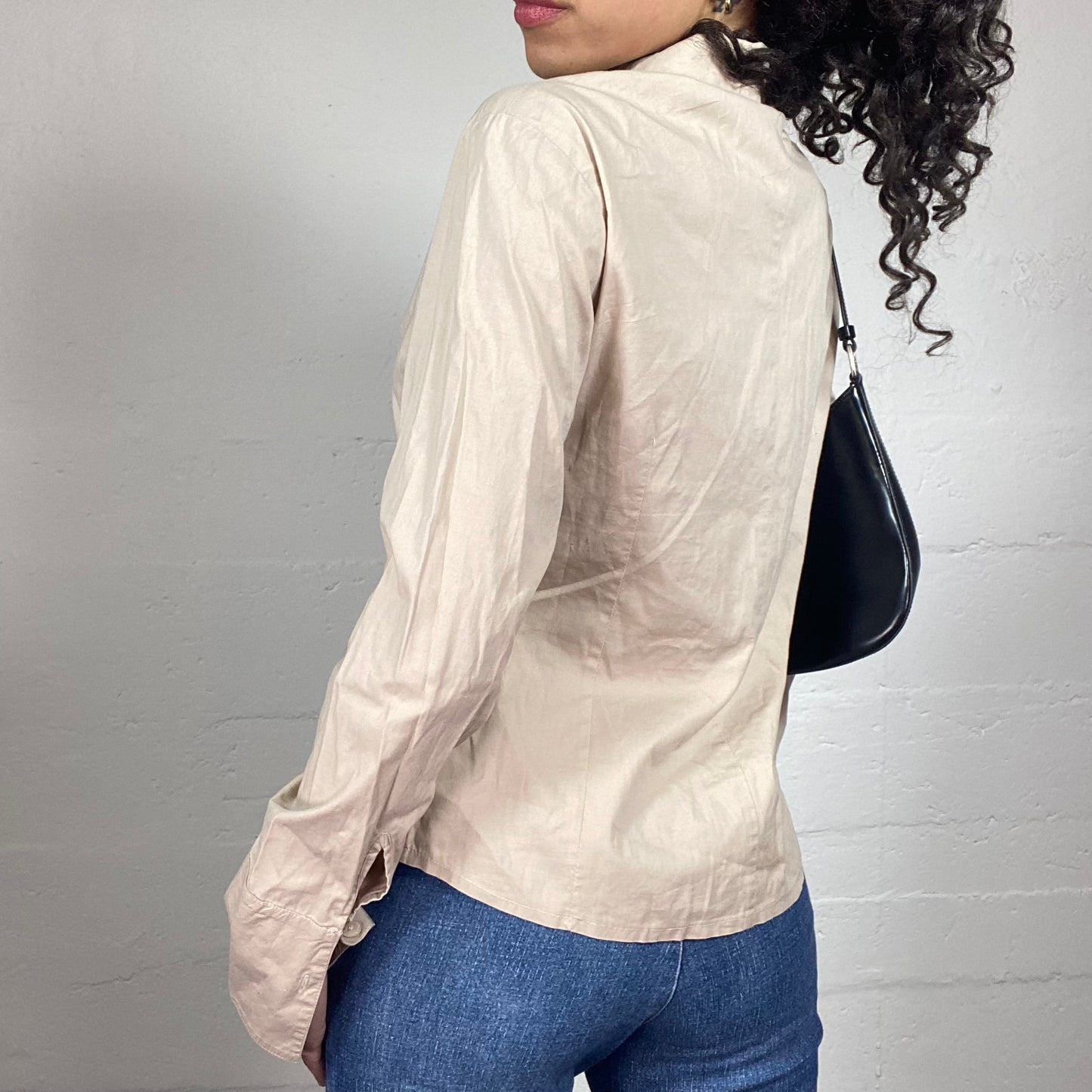 Vintage 2000's Casual Beige Zip Up Shirt with Classic Collar Detail (L)