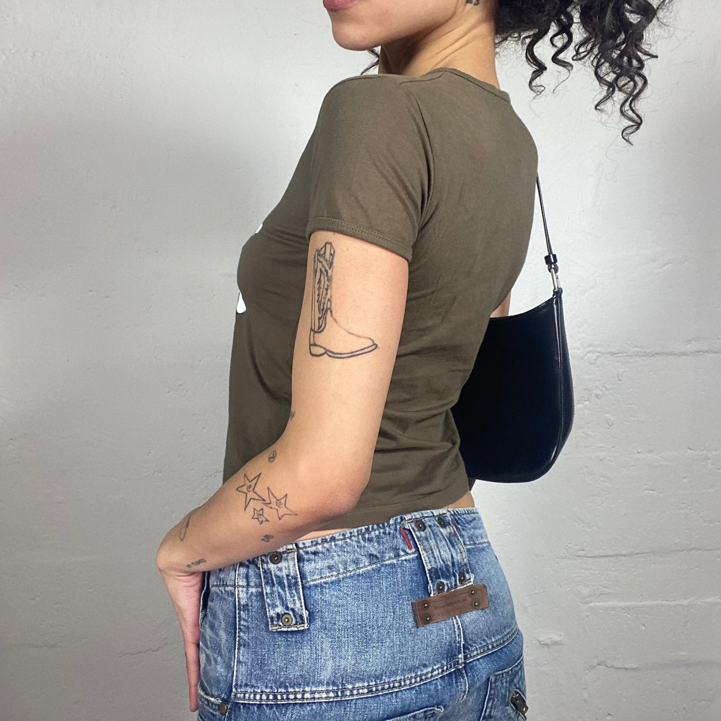Vintage 2000's Casual Khaki Brown Baby Tee with Cartoon Print (S)