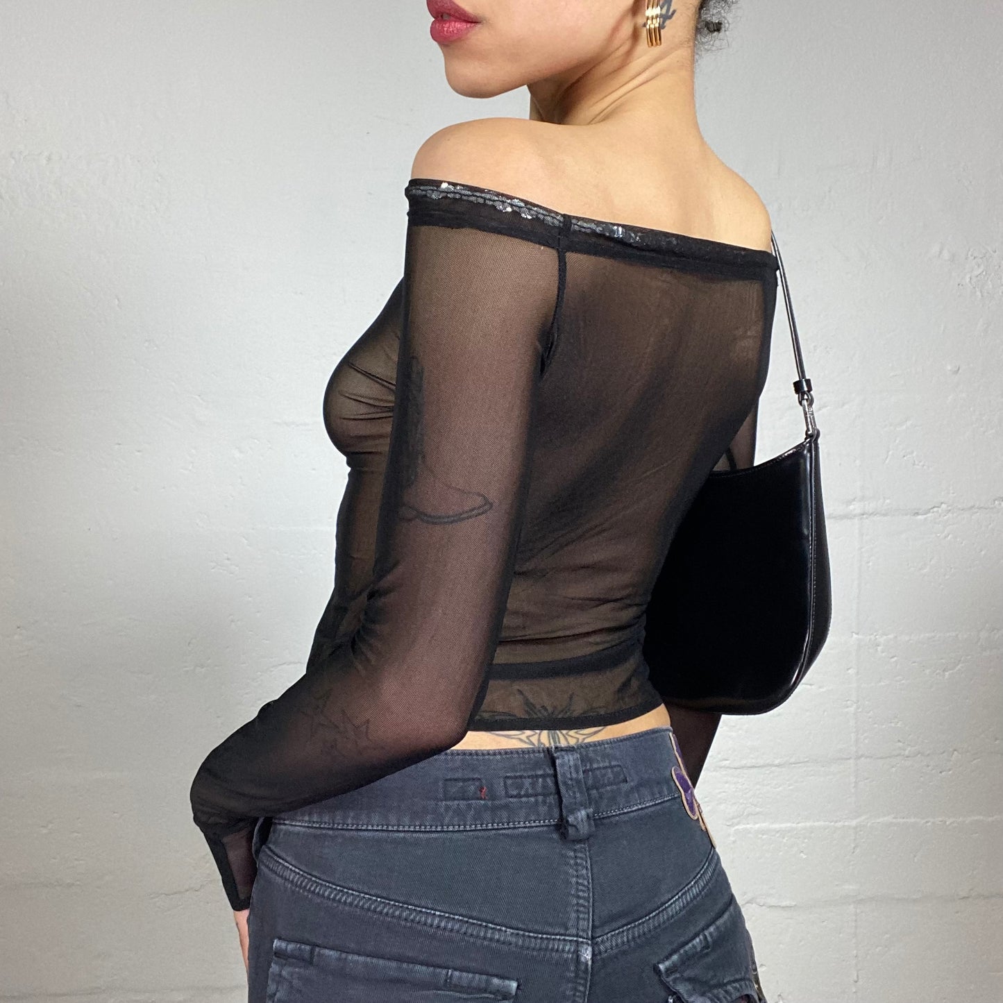 Vintage 2000's Grungy Black Mesh See-Through Off Shoulder Longsleeve Top (S)