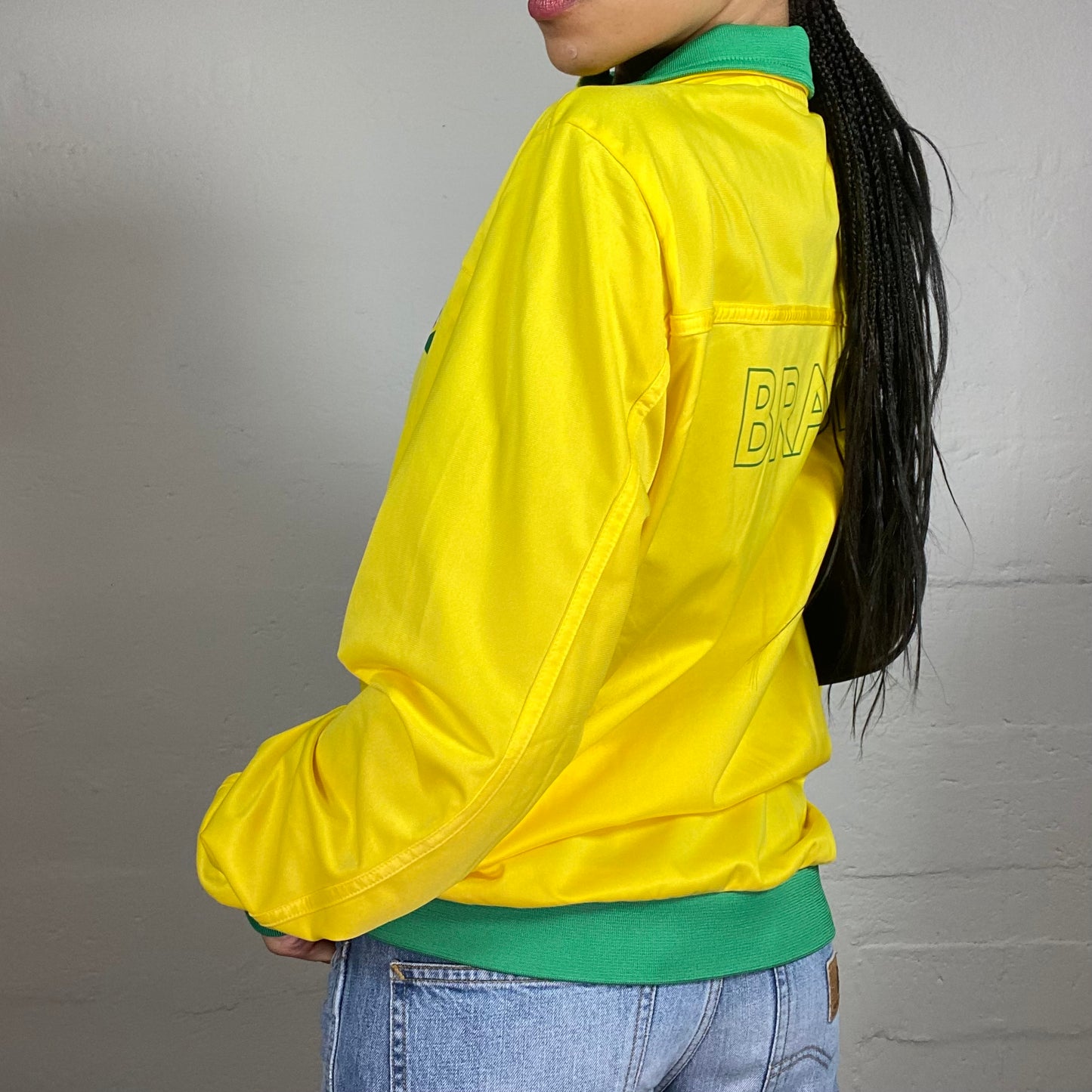 Vintage 2000's Lotto Brazil Yellow and Green Zip Up Windbreaker Jacket with Flag Embroidery (XL)