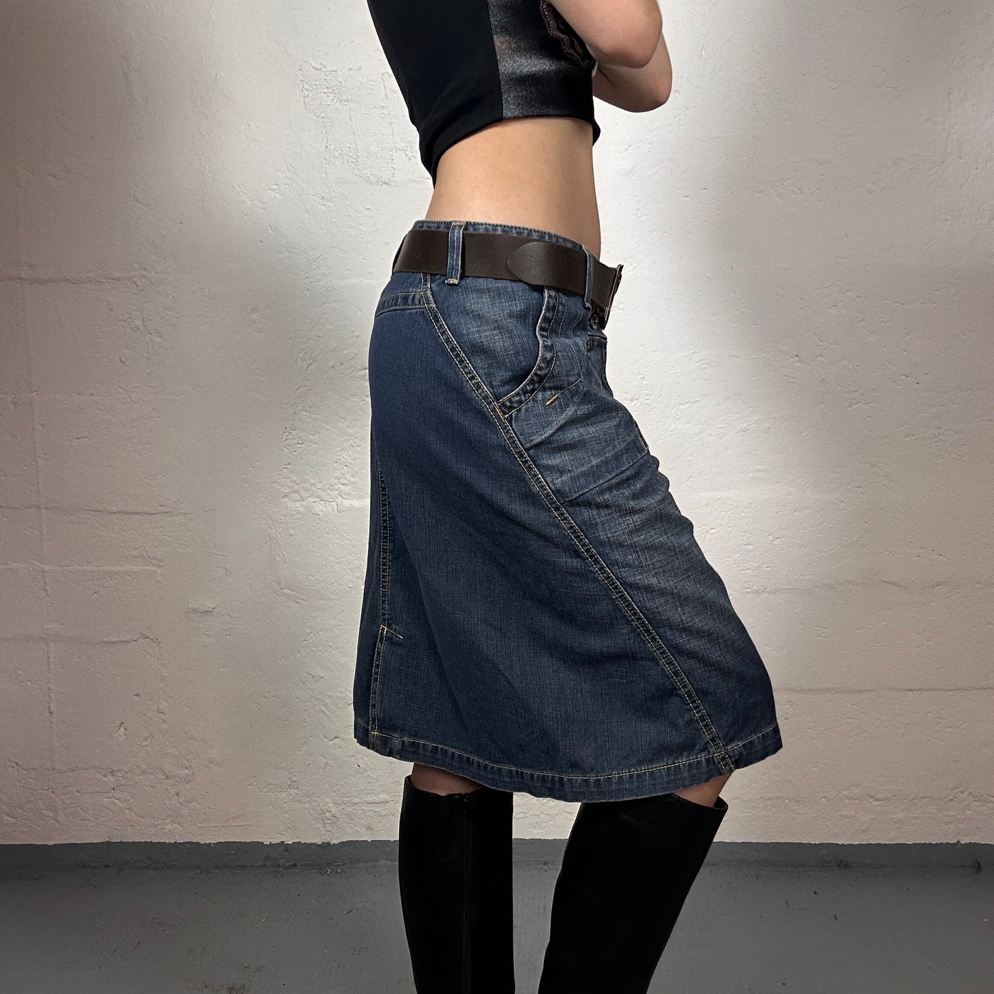 Vintage 2000's Cowgirl Blue Denim Classic Midi Skirt (S)