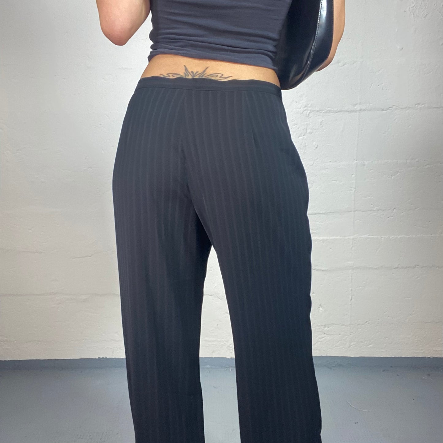 Vintage 2000's Office Girl Classy Straight Fit Striped Black Pants (M)