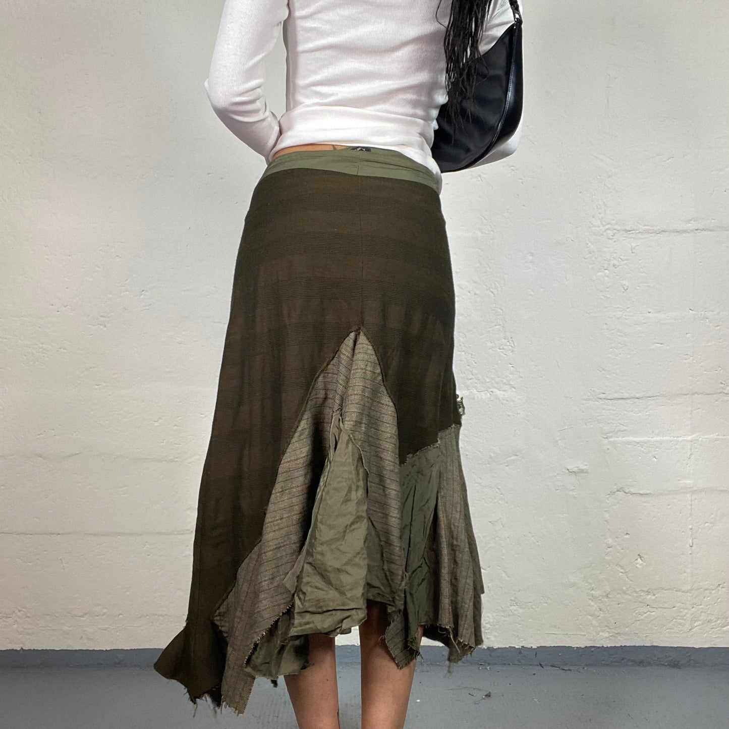 Vintage 2000's Boho Girl Khaki Green Maxi Skirt with Rose Detail Embroidery and Asymmetric Trim (S)