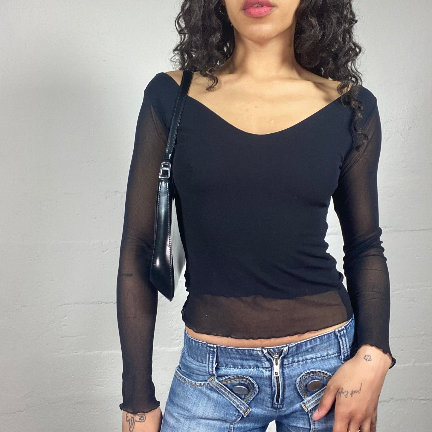 Vintage 2000's Downtown Girl Black Off Shoulder Mesh Sleeves Top (S)