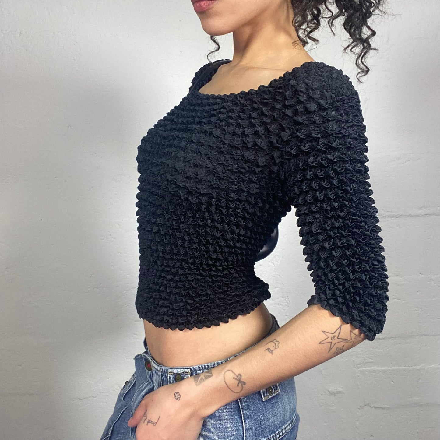 Vintage 2000's Downtown Girl Black Satin 2/4 Sleeve 3D Textured Top (S/M)