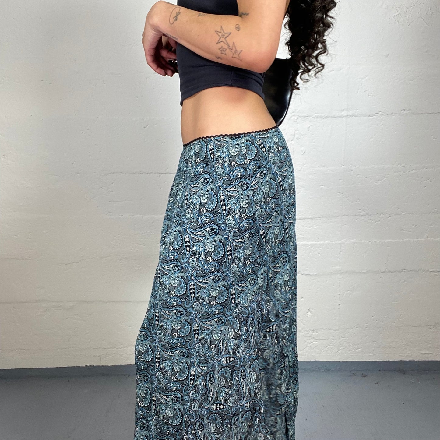 Vintage 2000's Romantic Blue Boho Style Printed Chiffon Midi Skirt (S)