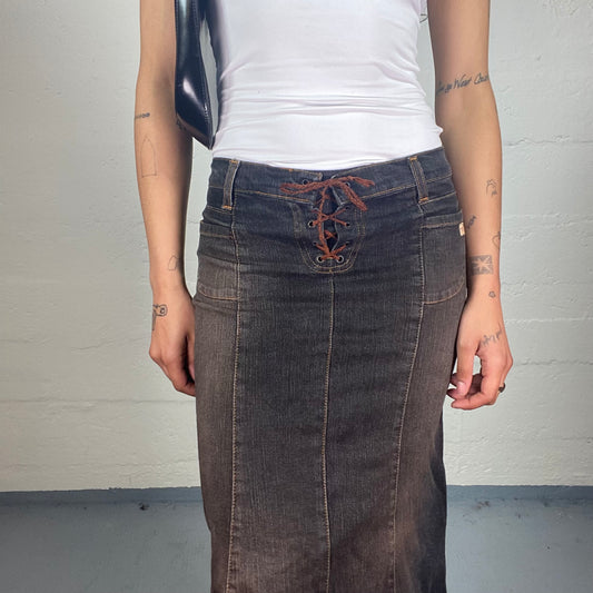 Vintage 2000's Downtown Girl Brown Toned Denim Pencil Fit Midi Lace Up Skirt (M)