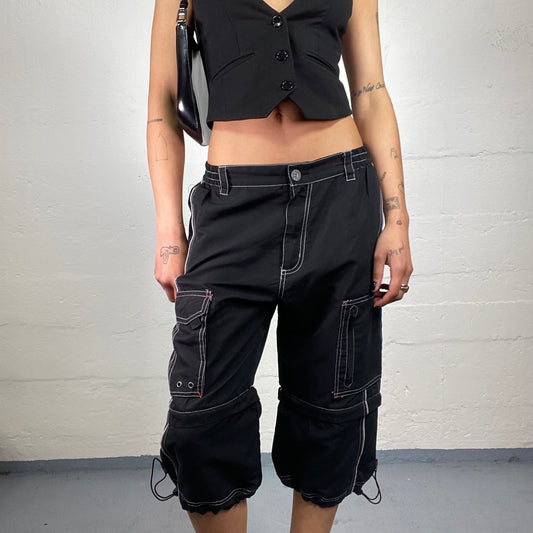 Vintage 2000's Downtown Girl Black Cargo Denim Cargo Capri Pants (L)