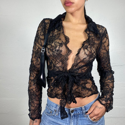 Vintage 2000's Romantic Lace Material See Through Longsleeve Waist Binding Top (S)