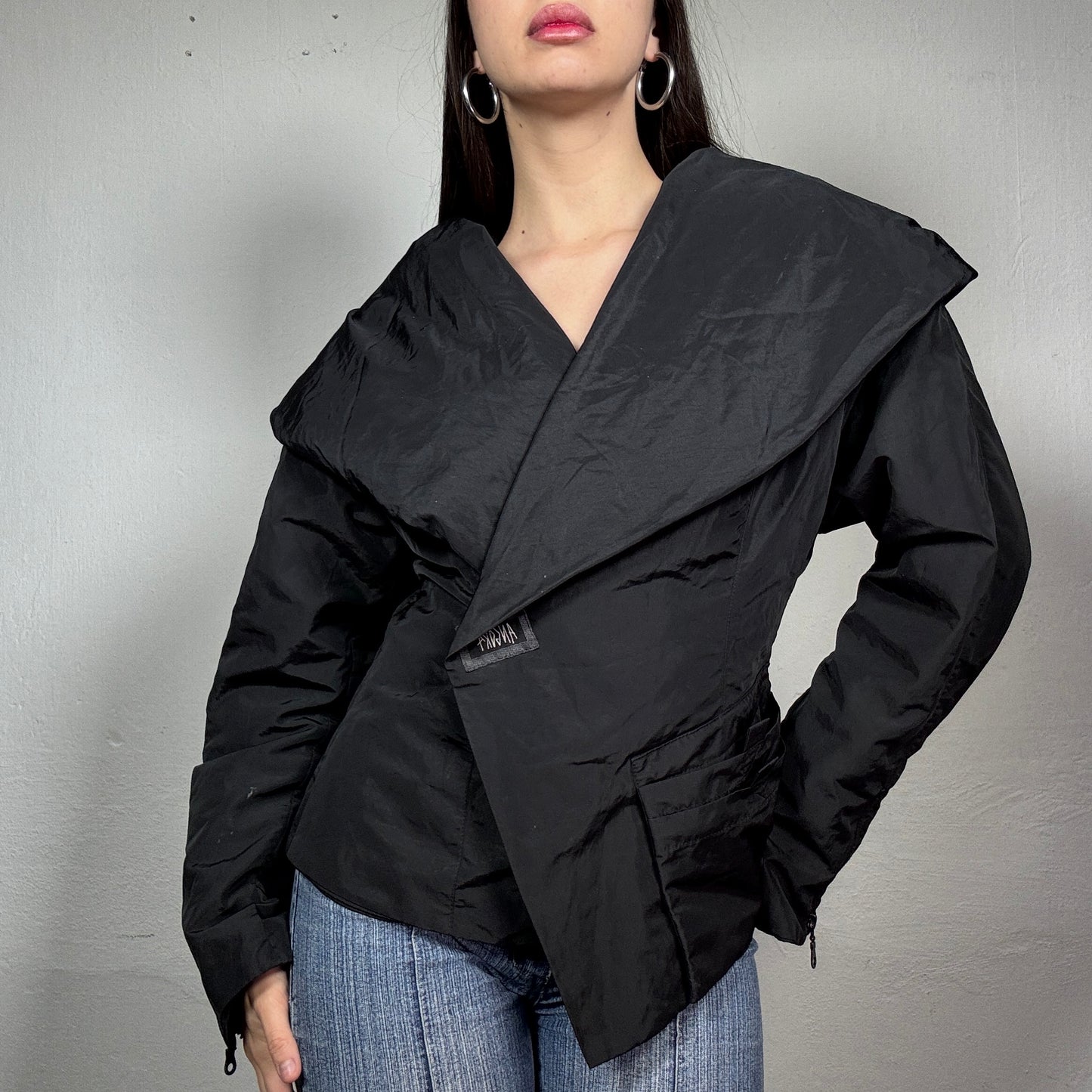Vintage 2000’s Black Classy Nylon Effect Jacket (M)