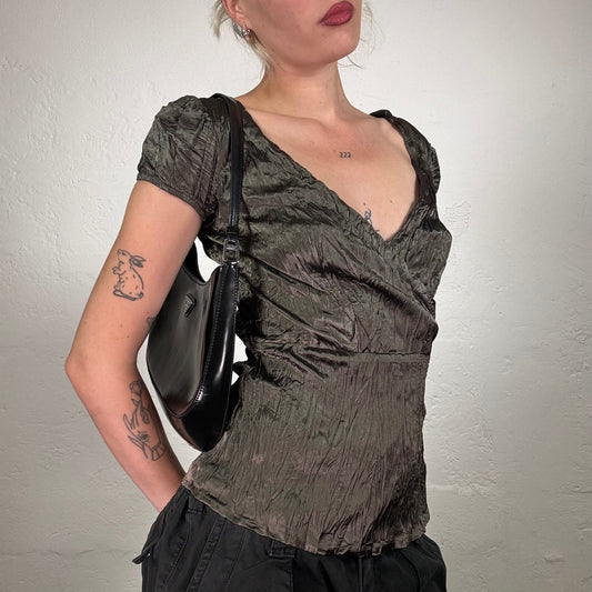 Vintage 2000's Office Girl Brown V-Neck Wrinkly Shirt  (M)