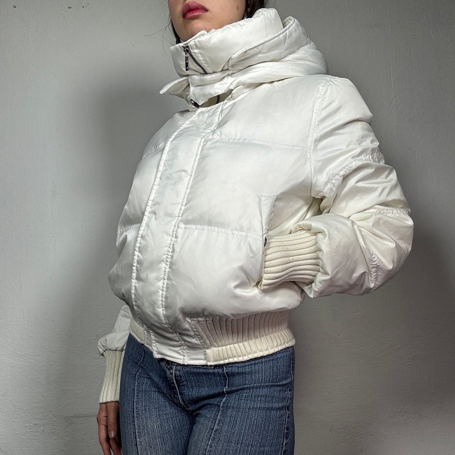 Vintage 2000’s White Y2K Puffer Jacket with High Neck (S)