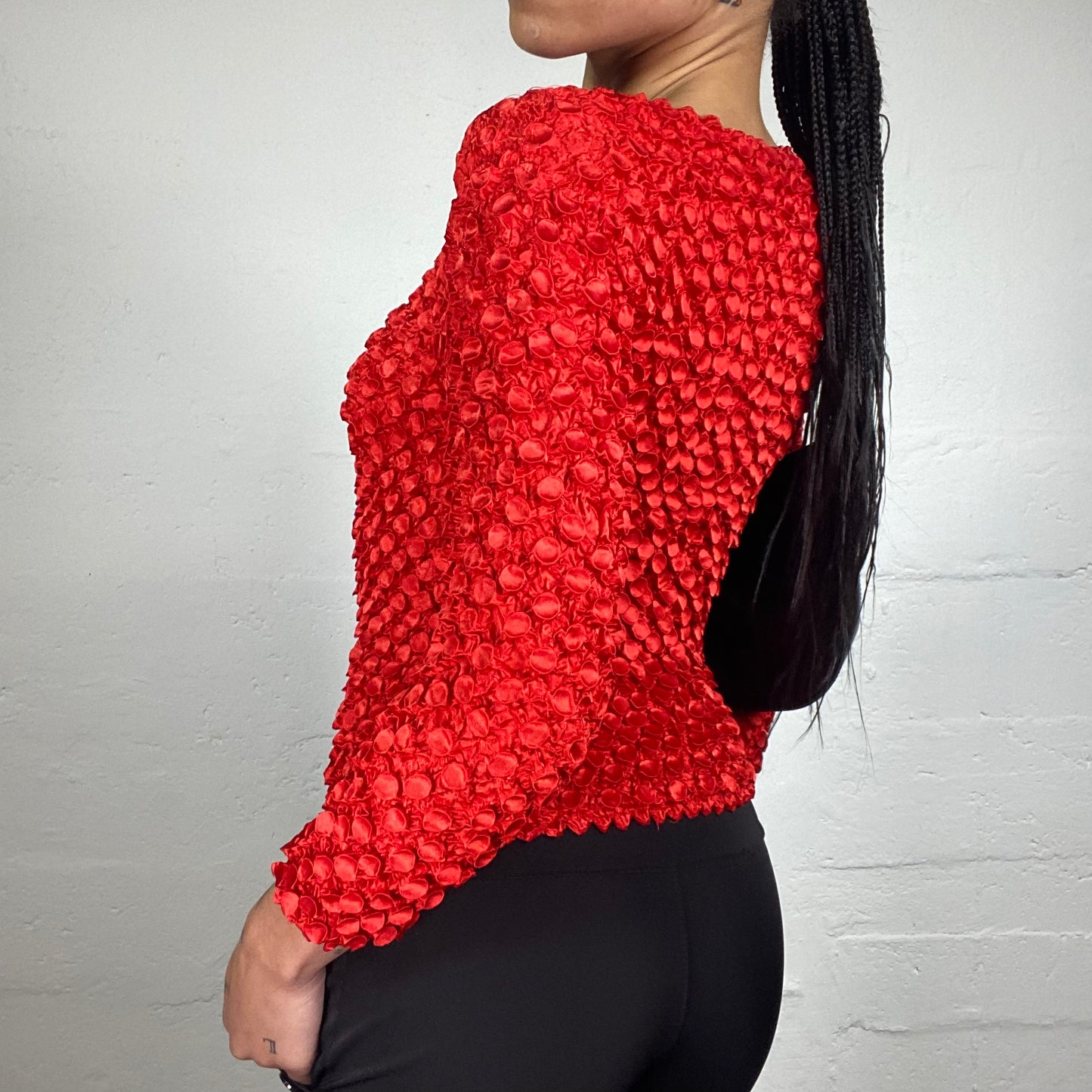 Vintage 2000's Sunday Date Rose Red 3/4 Sleeved 3D Textured Top (S)