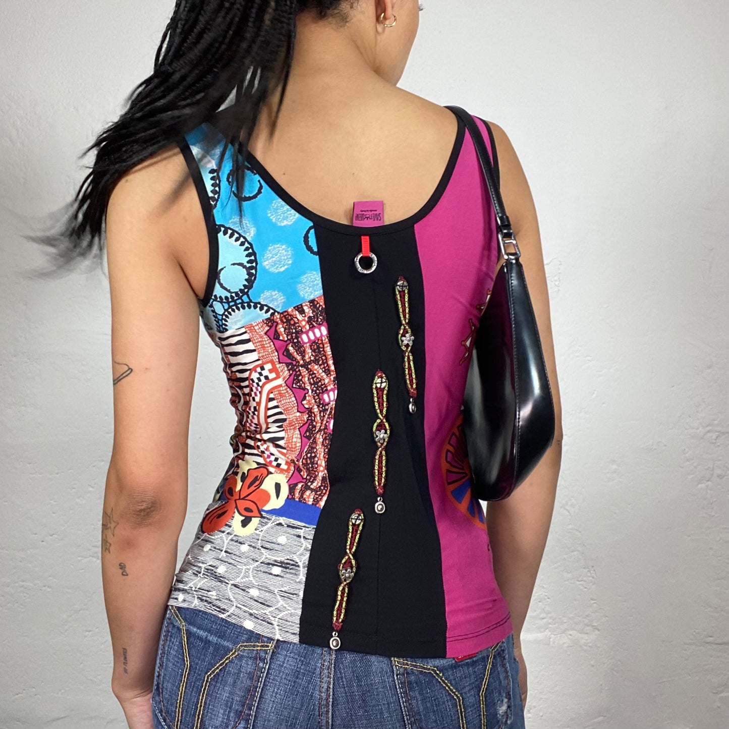 Vintage 2000's Funky Multicoloured Abstract Print Blue and Orange Accents Tank Top (M)