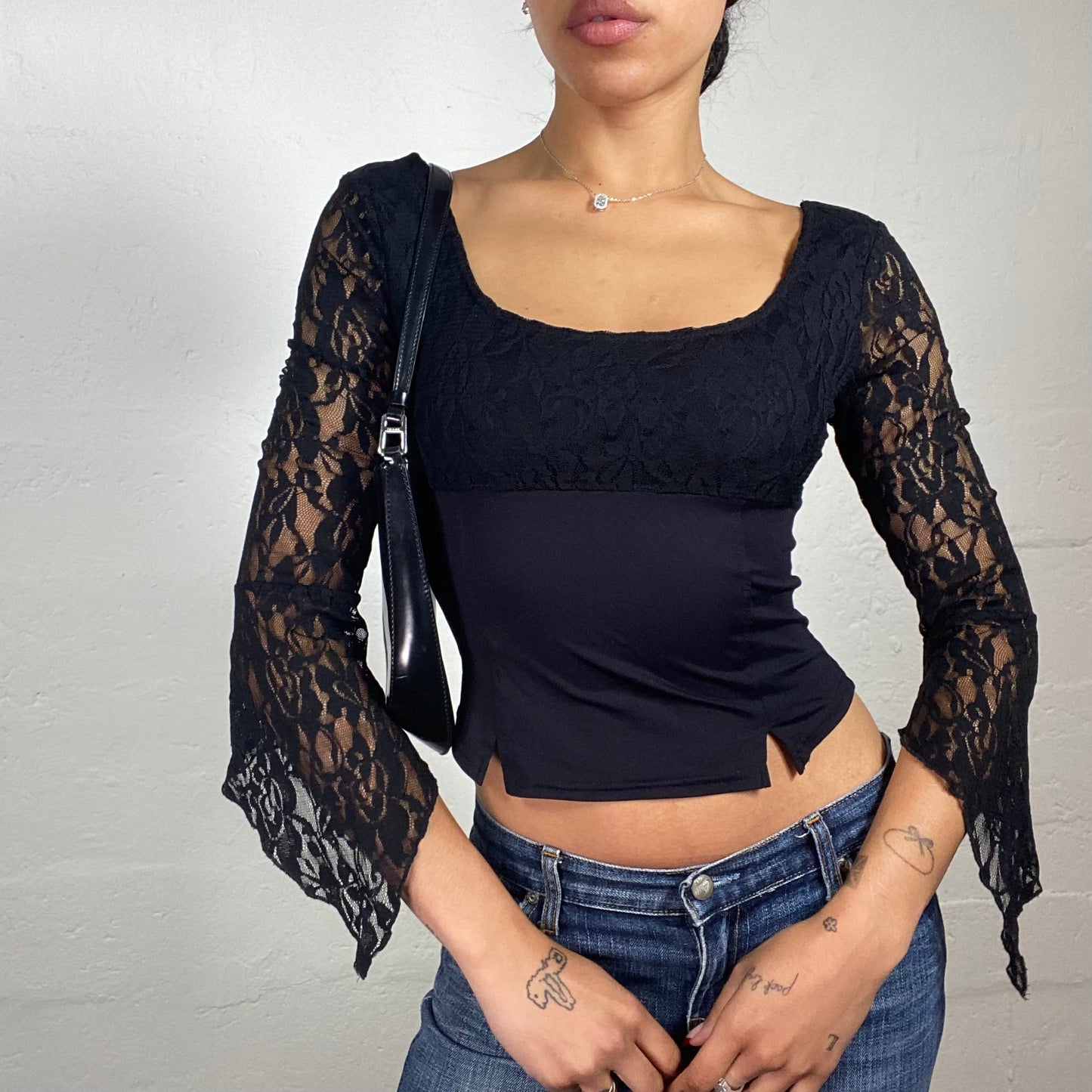 Vintage 2000's Romantic Midnight Blue Lace 3/4 Sleeves Top with Mini Bottom Cuts (M)