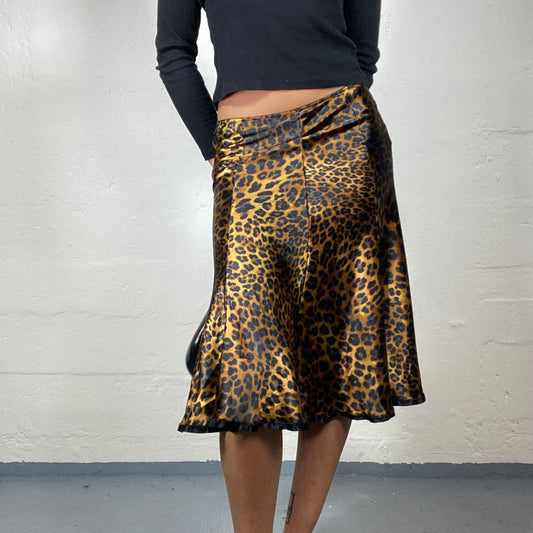Vintage 2000's Glamorous Brown and Yellow Toned Satin Leo Print Skirt (S)