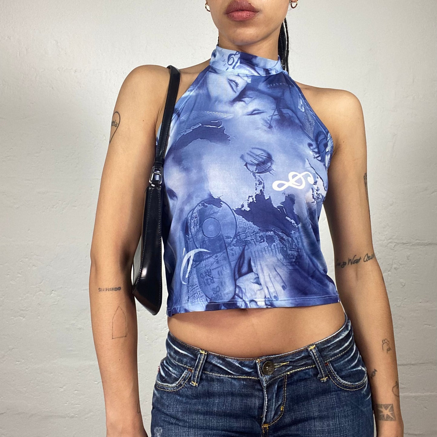 Vintage 2000's Downtown Girl Romantic Blue Cropped Neckholder Top with Abstract Print (S/M)