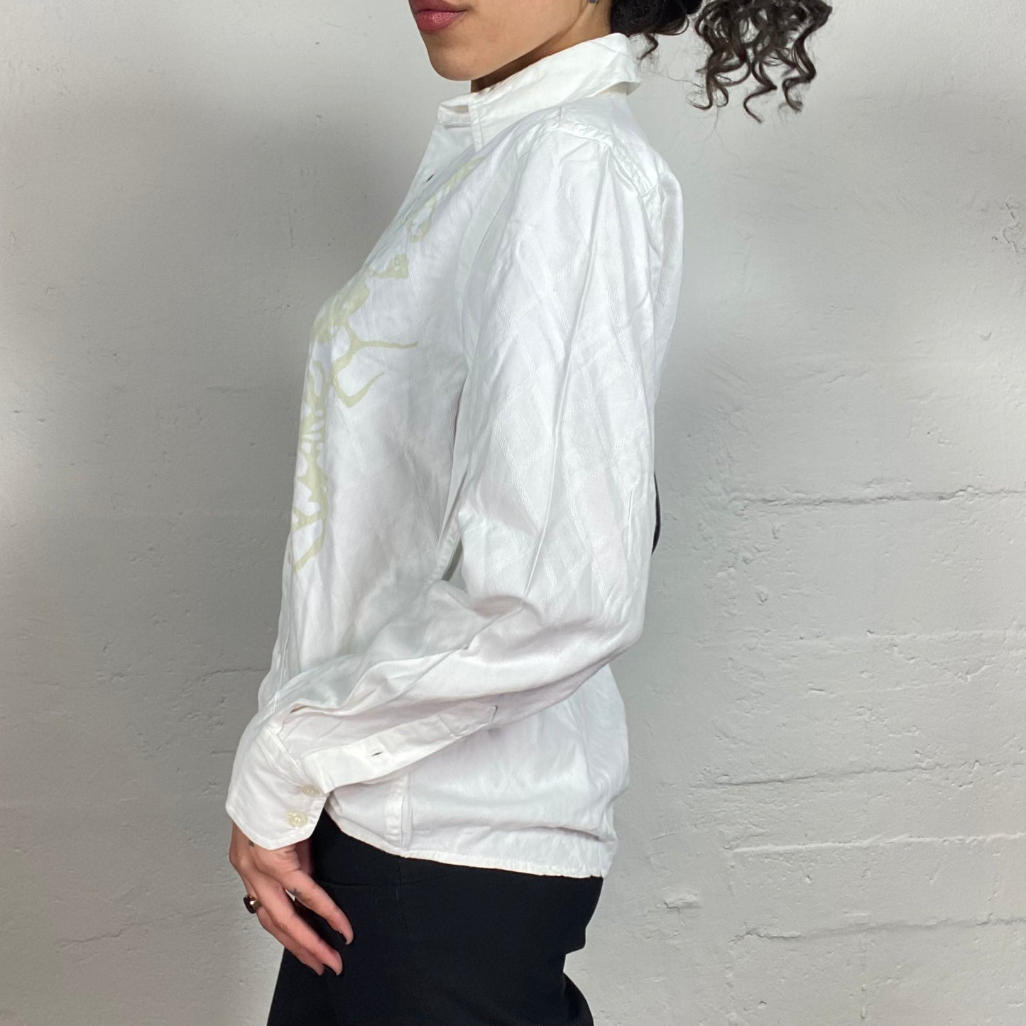 Vintage 2000's Romantic Summer White Button Up Shirt with Beige Floral Print (M)